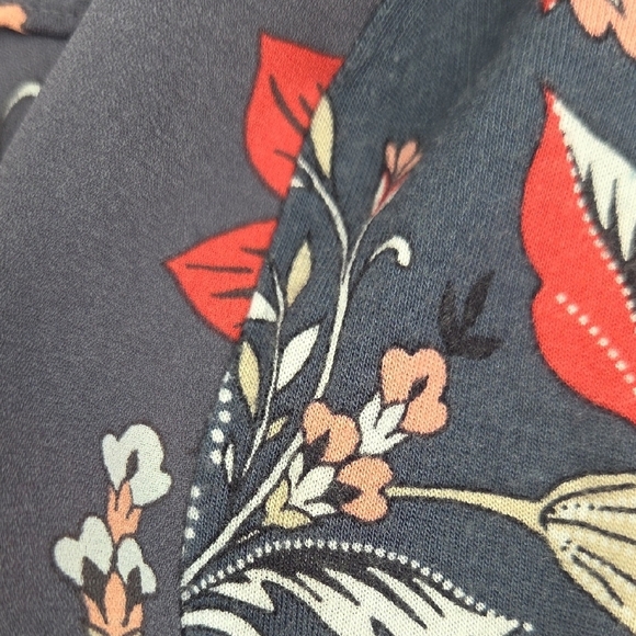 LoFT Beautiful Floral Blouse - Charcoal and Scarlet Flowy Comfy Boho L - Picture 6 of 6
